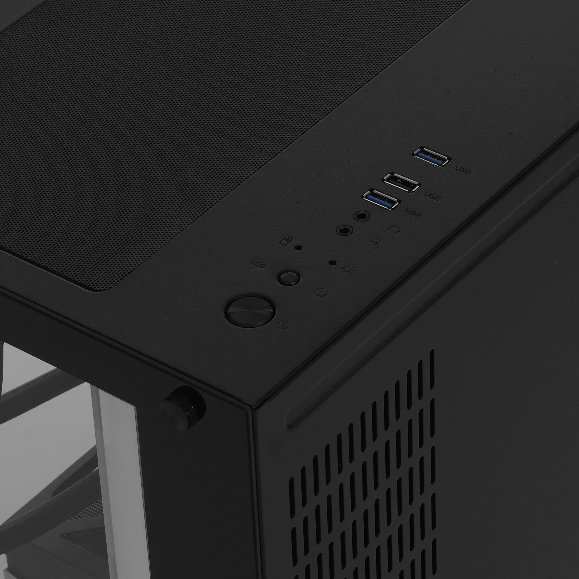 Bloody BD-PC CZ79C3 Core i7-13700KF Gaming PC